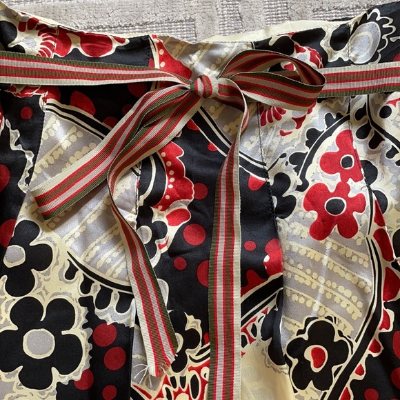 Silk skirt with grosgrain ribbon belt - Picture 2 of 10